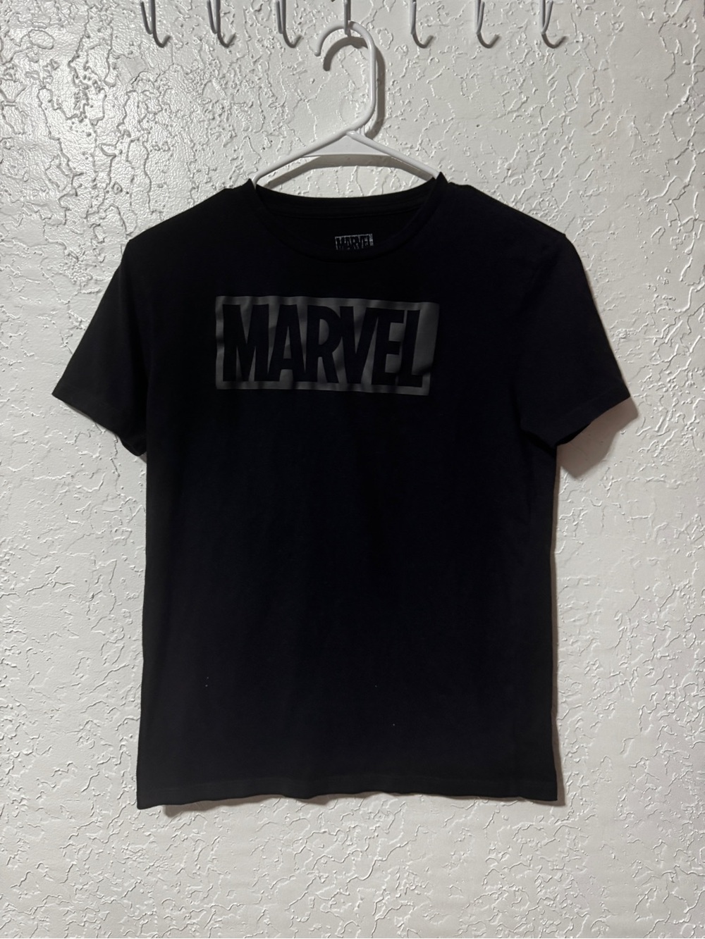 Black Marvel T-shirt Old Navy/Gap
Black logo on black tshirt